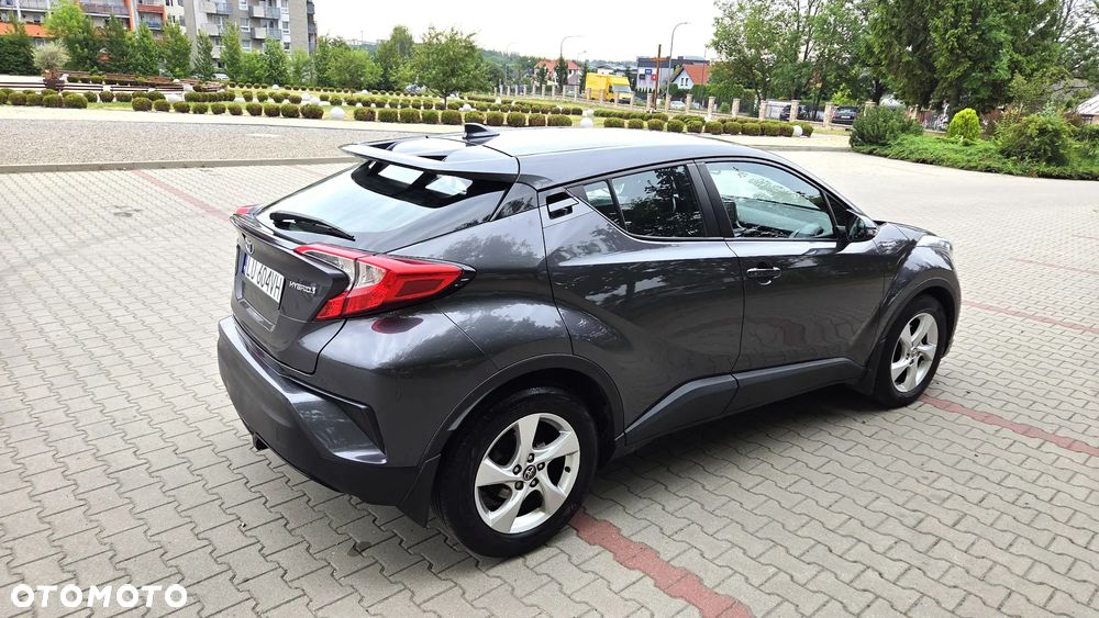 Toyota C-HR Business-Edition - 7