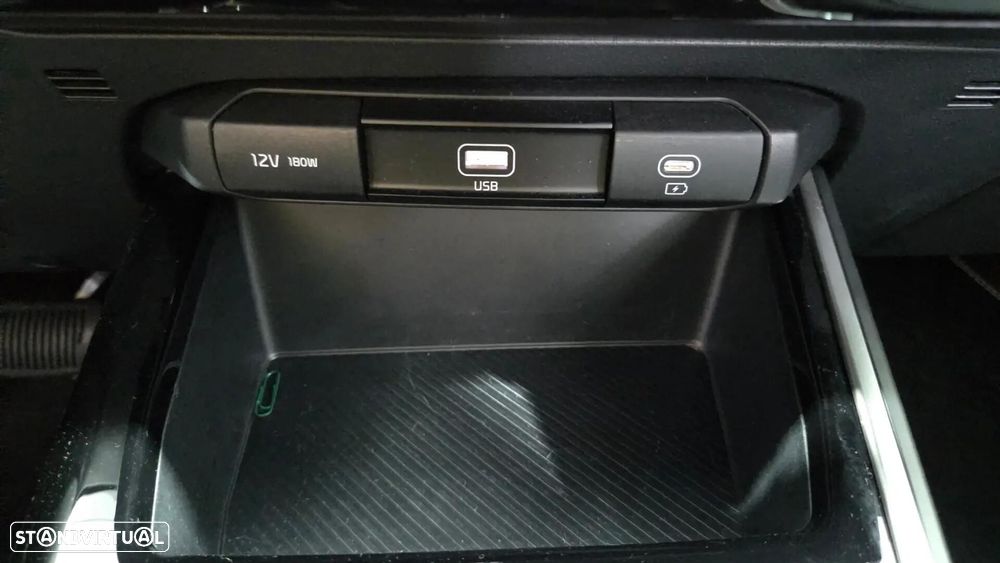 Kia Niro 1.6 GDI PHEV 2WD OPF Aut. Spirit - 35