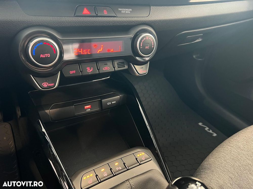 Kia Stonic 1.2 MPI 5MT Urban - 16