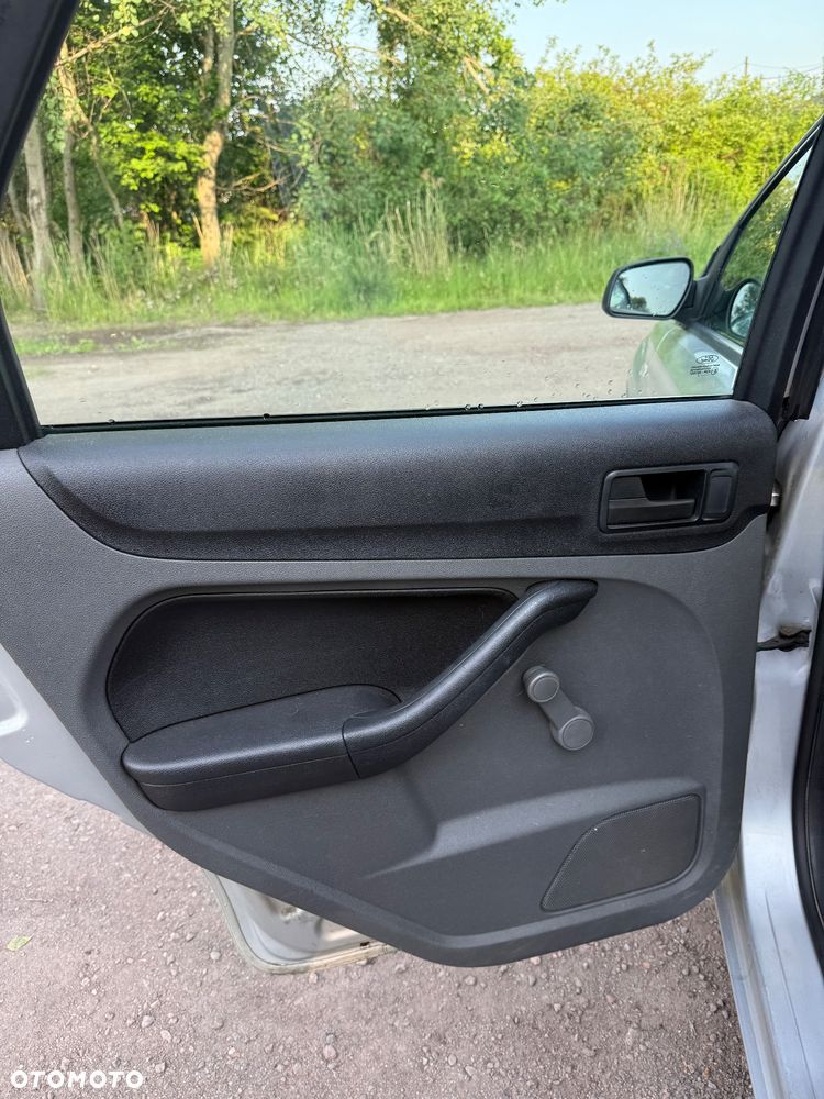 Ford Focus 1.4 Ambiente - 21
