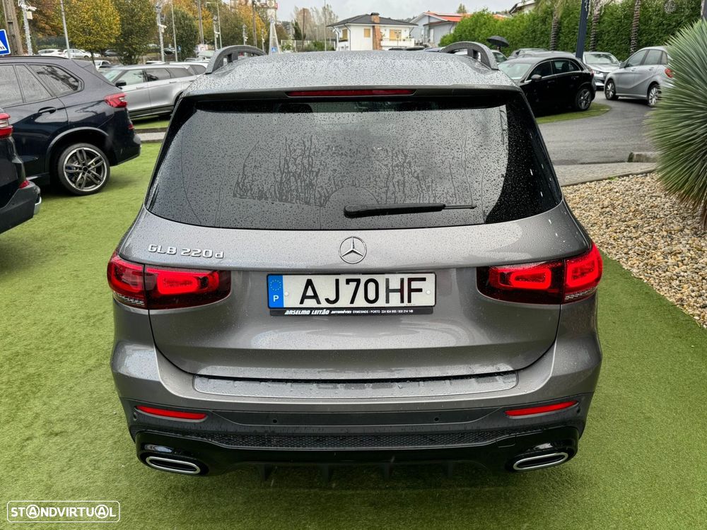 Mercedes-Benz GLB 220 d AMG Line - 12