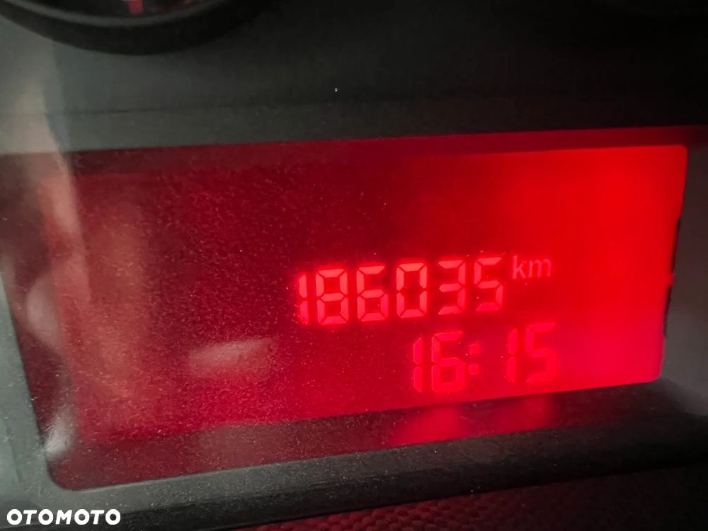 Iveco Daily 35C14 Maxi L4H2 2,3 140 KM klima tempomat - 12