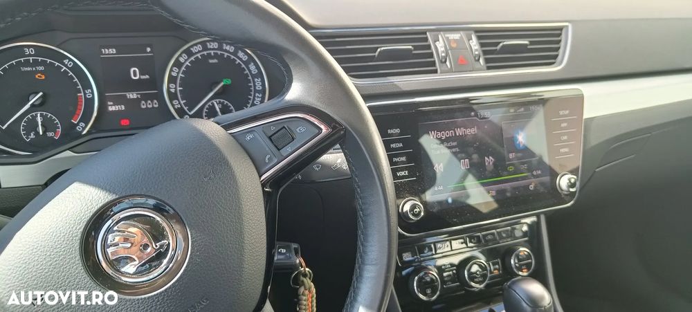 Skoda Superb 2.0 TDI DSG Ambition - 8