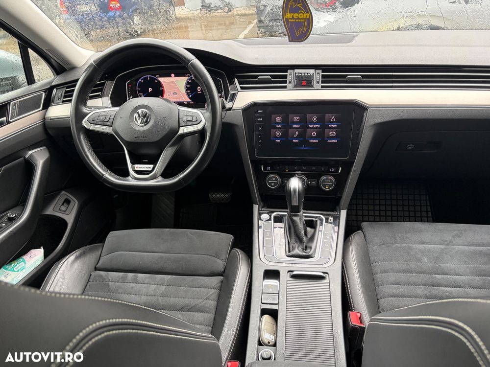 Volkswagen Passat 2.0 TDI DSG Highline - 19