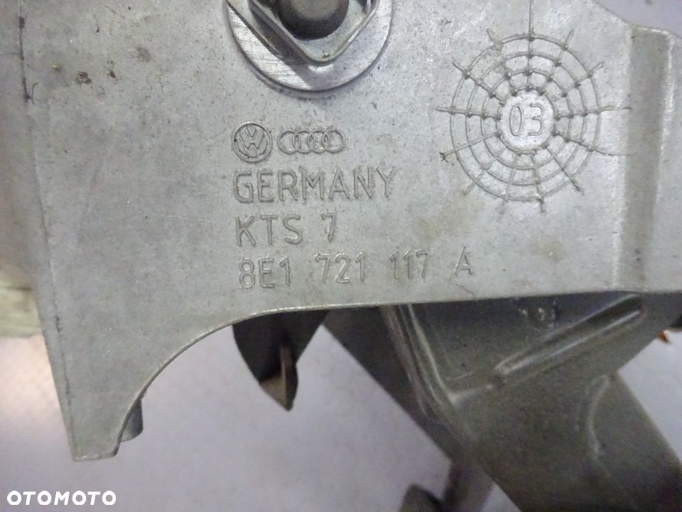 8E1721117A Pedaly Manual Audi A4 B7 B6 czesci - 2