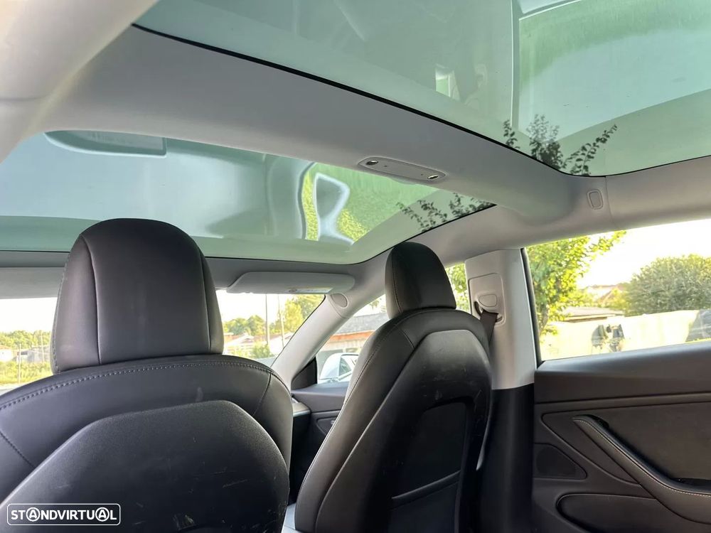 Tesla Model 3 Long-Range Dual Motor AWD - 46