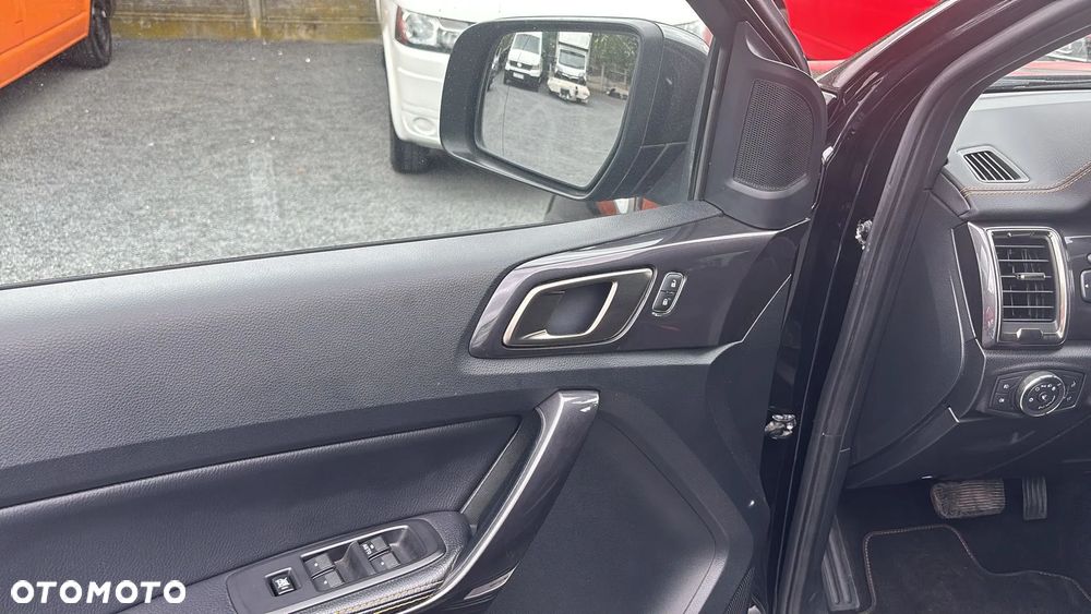Ford Ranger ver-2-0-ecoblue-4x4-dc-wildtrak - 9