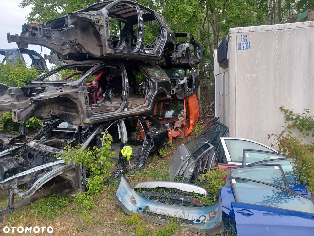 ĆWIARTKA PODŁUŻNICA PRAWY PRZÓD PORSCHE CAYENNE  I - 9