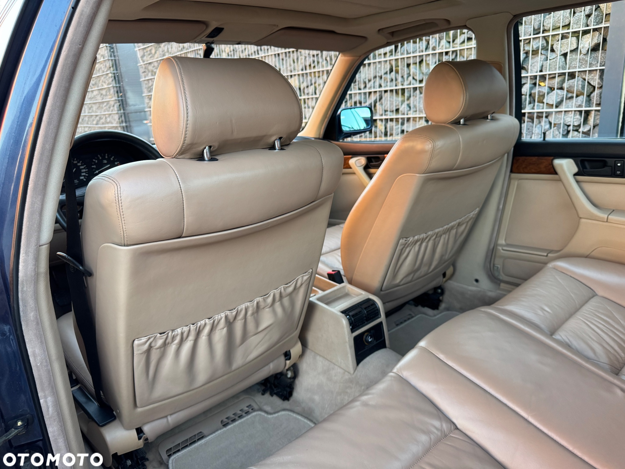 BMW Seria 7 735i - 16