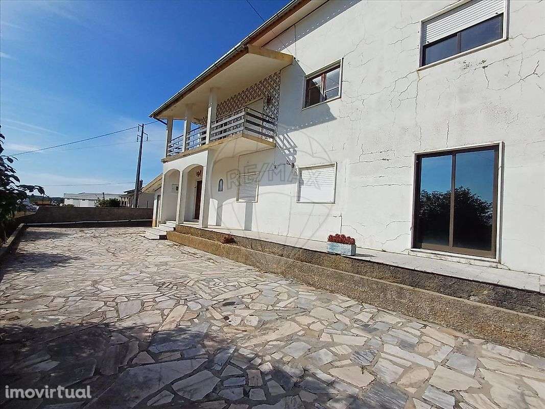 Moradia T6 para venda - Grande imagem: 2/28