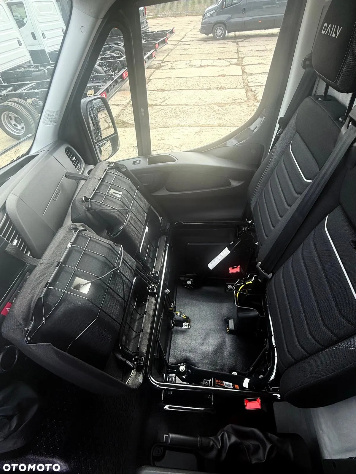 Iveco 35S18HA8 AUTOMAT 3500 KG HAK KAMERA COFANIA - 22
