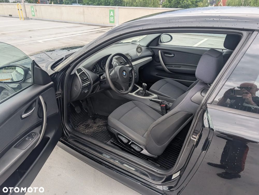 BMW Seria 1 116i - 11