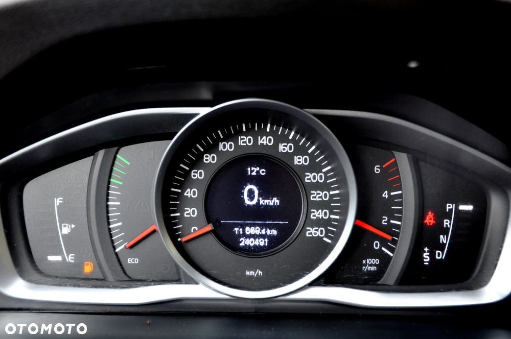 Volvo V60 D4 Drive-E Summum - 36