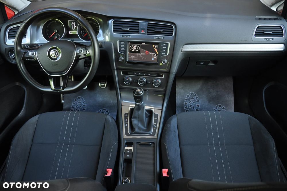 Volkswagen Golf Alltrack 2.0 TDI 4Motion (BMT) - 17
