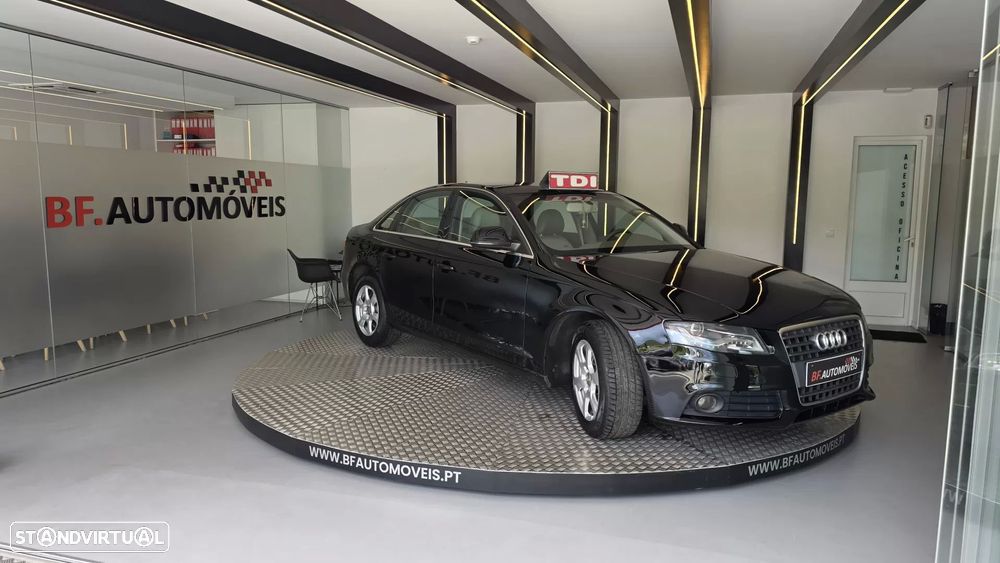 Audi A4 2.0 TDI exclusive - 6