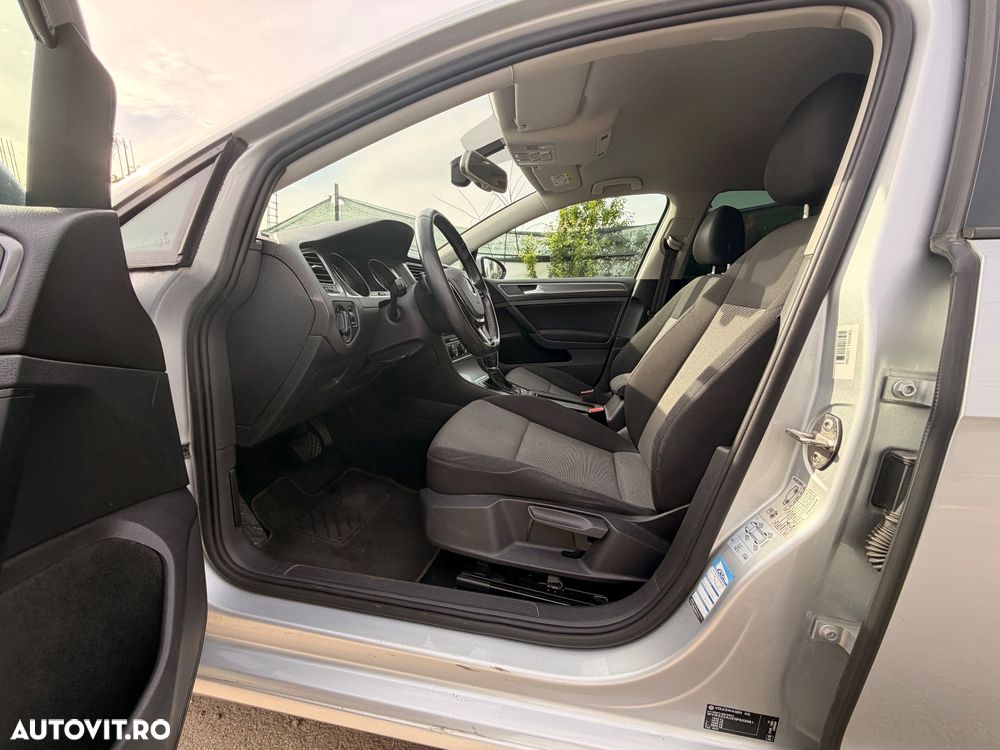Volkswagen Golf 1.6 TDI DPF BMT DSG Trendline - 9