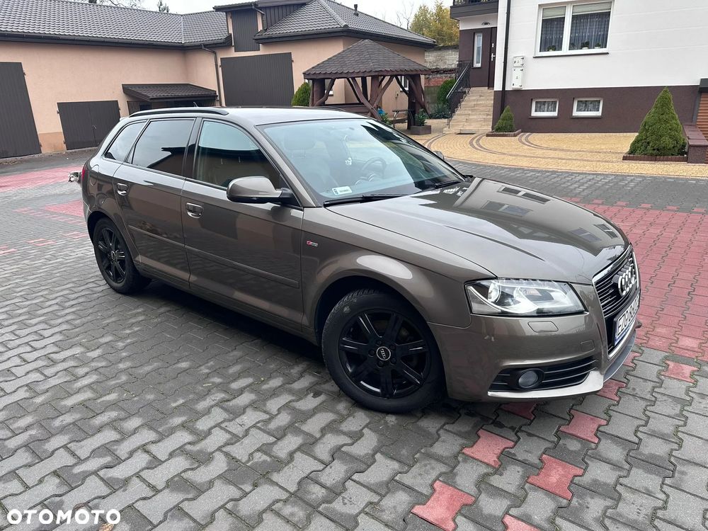 Audi A3 Sportback - 2