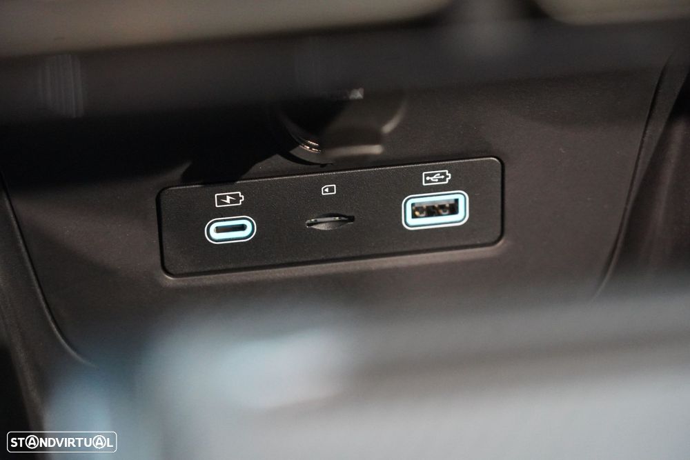 BYD Dolphin Surf 43.2 kWh Comfort - 24