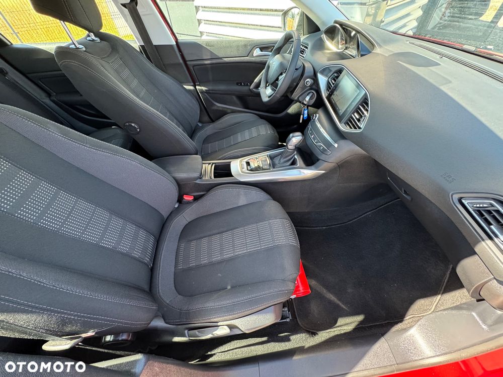 Peugeot 308 SW e-HDi FAP 115 Stop&Start EGS6 Allure - 23
