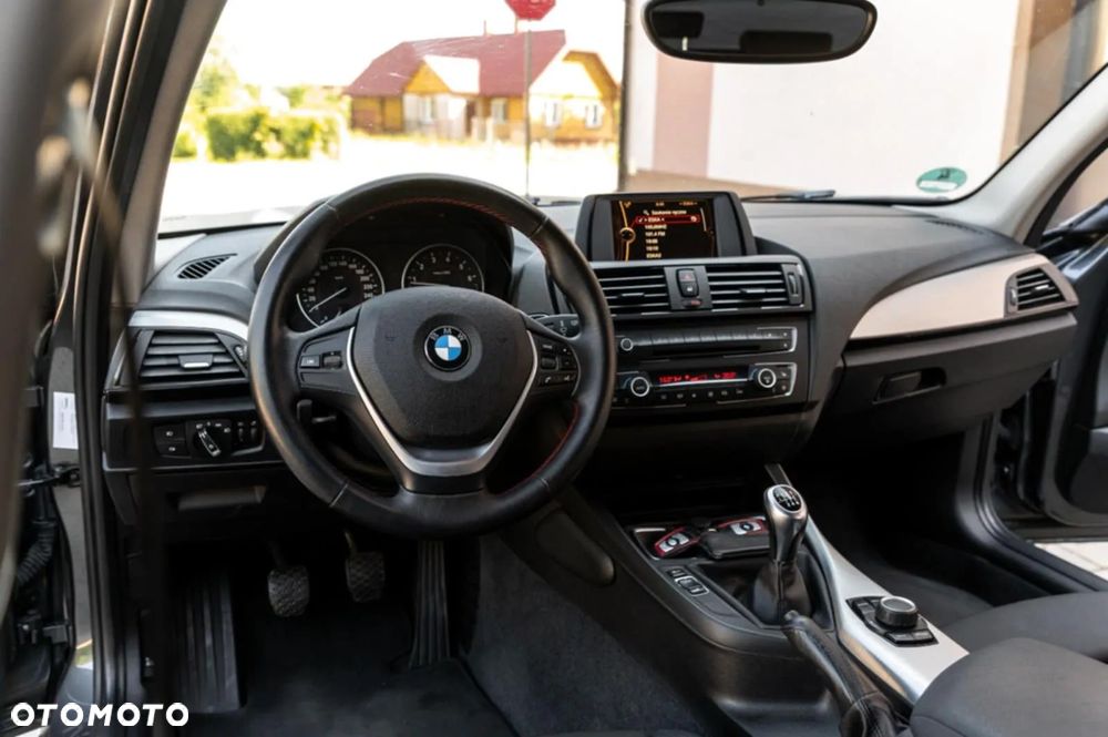 BMW Seria 1 116i Sport Line - 34