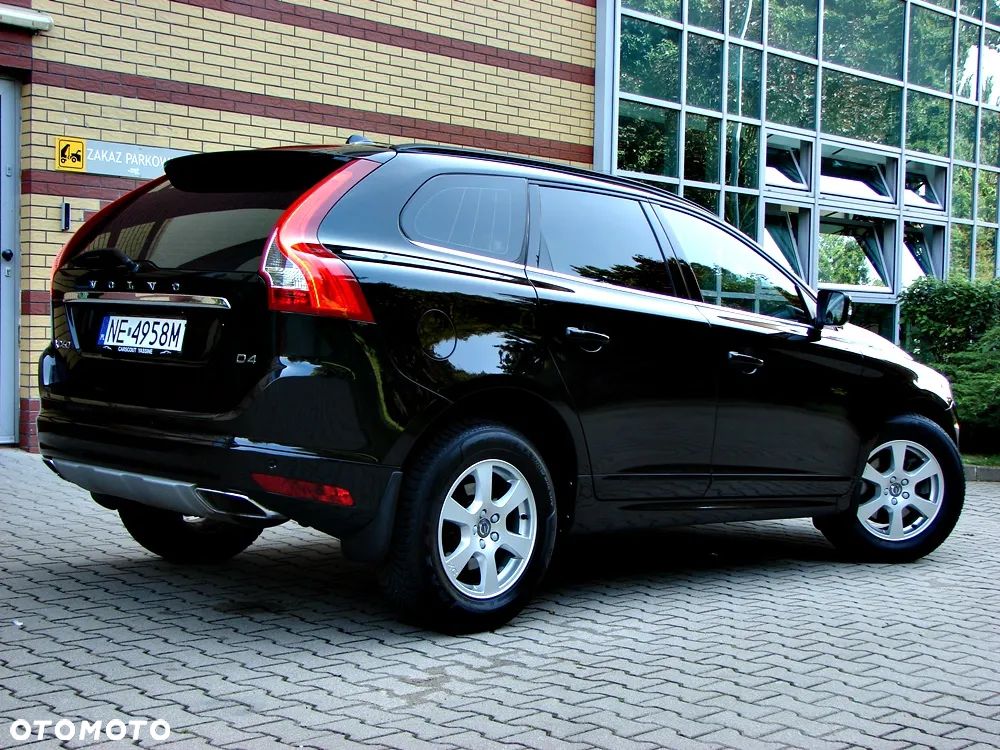 Volvo XC 60 D4 Geartronic Momentum Pro - 4
