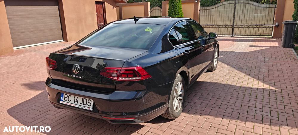 Volkswagen Passat - 4