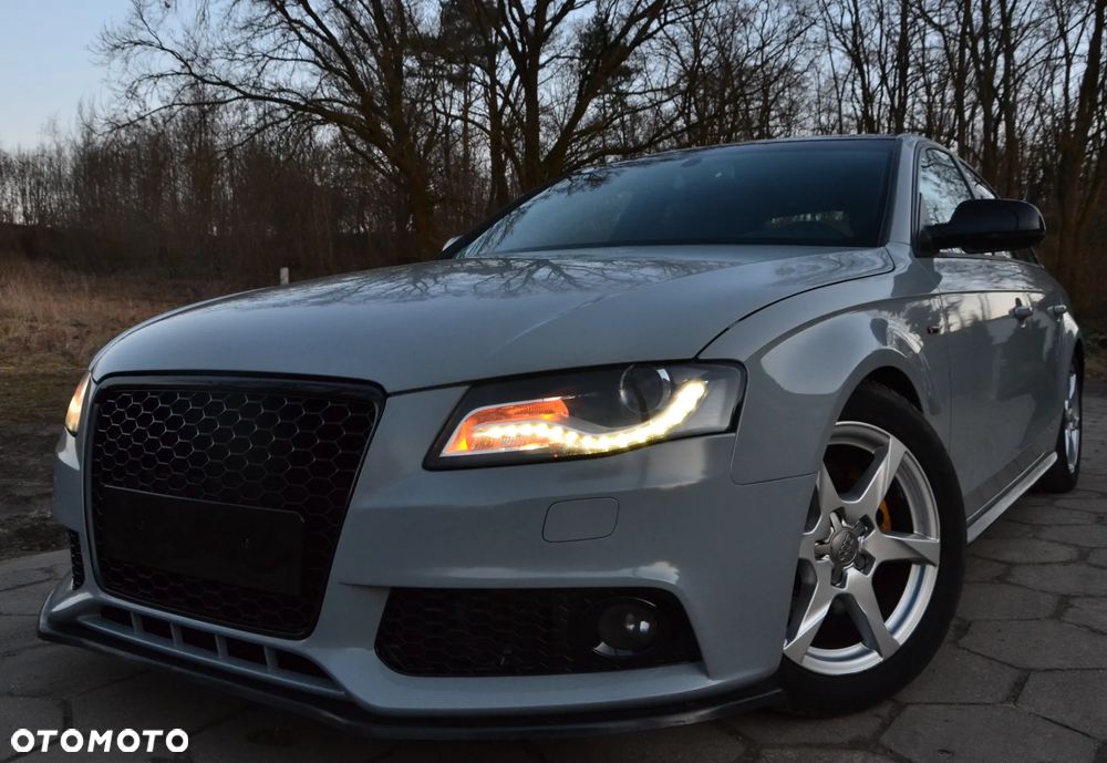 Audi A4 Limousine - 1