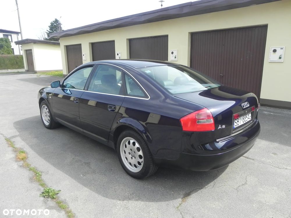 Audi A6 Limousine 2.4 - 4