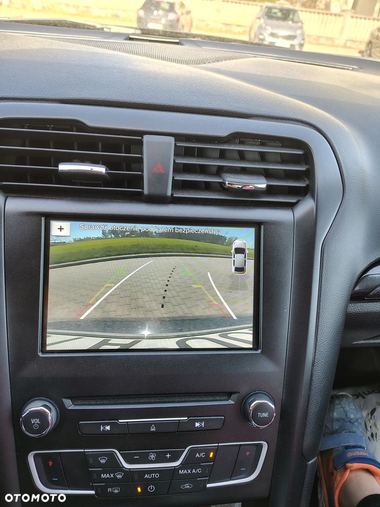Ford Fusion - 22