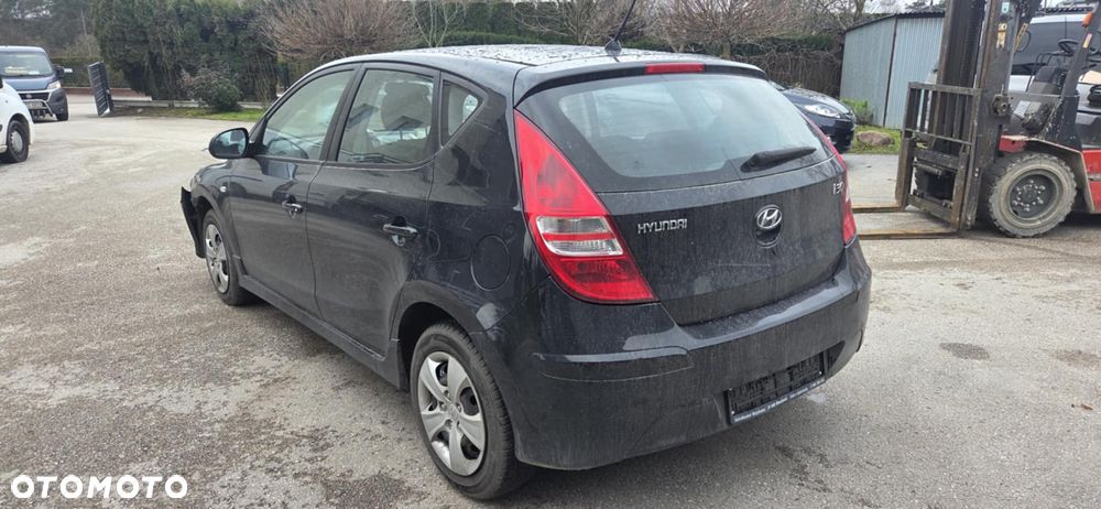 HYUNDAI I30 9F HB błotnik lewy tył - 2