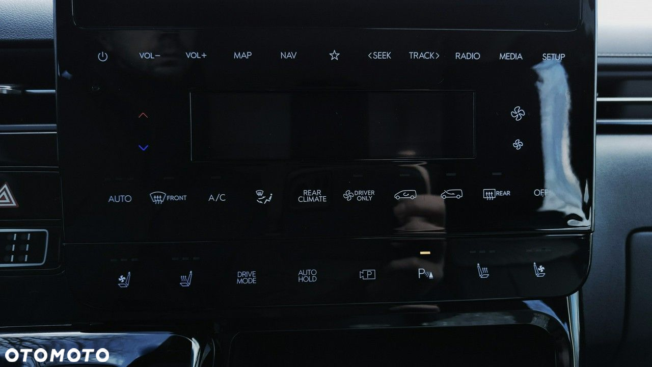 Hyundai Staria - 22