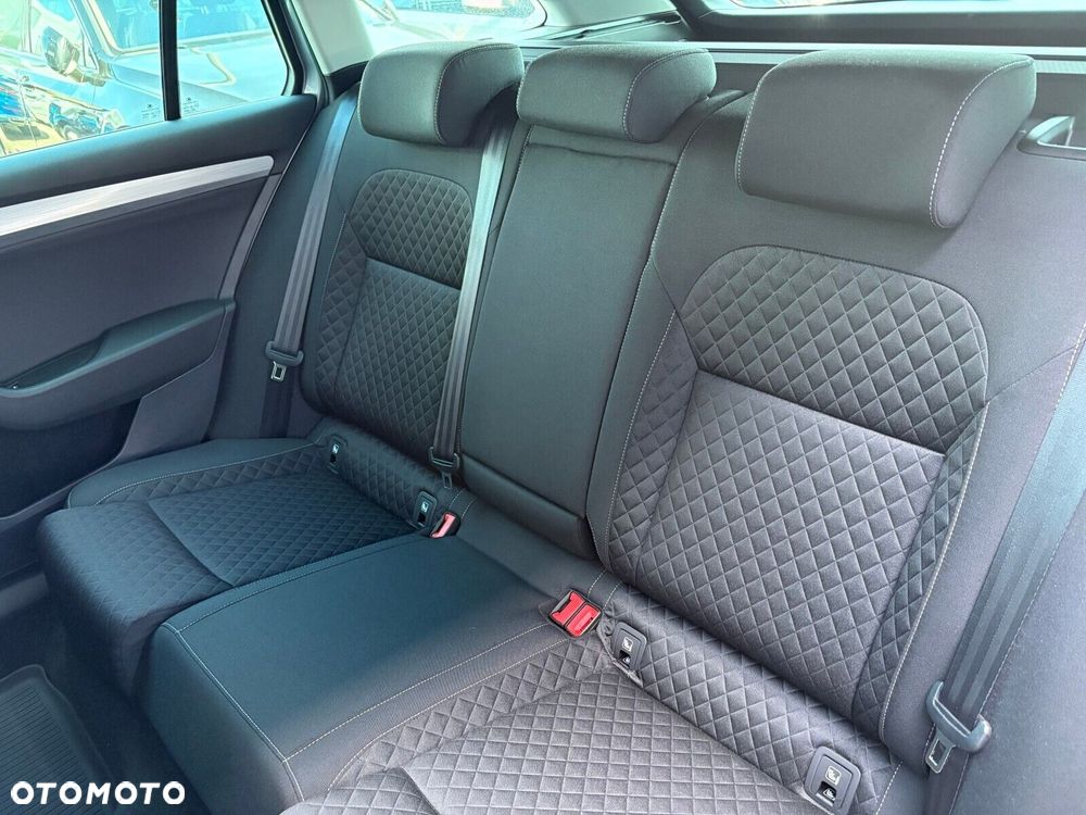 Skoda Superb 1.5 TSI Ambition DSG - 14