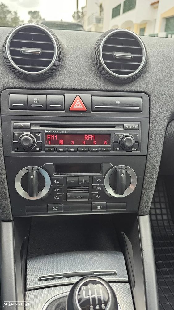 Audi A3 Sportback 1.6 FSi - 7