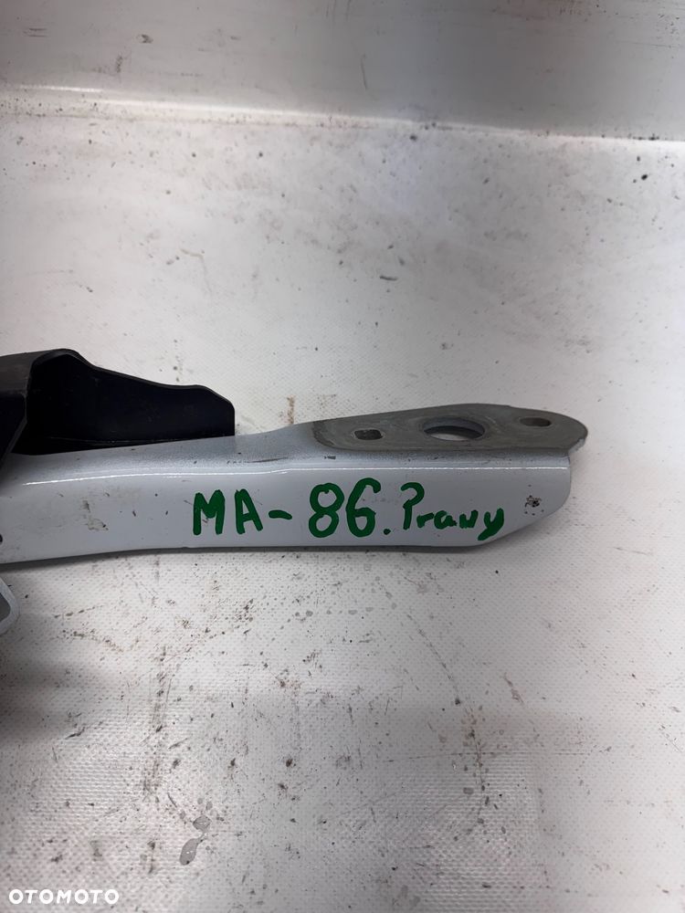 MA-86 ZAWIAS MASKI PRAWY MASTER III - 2