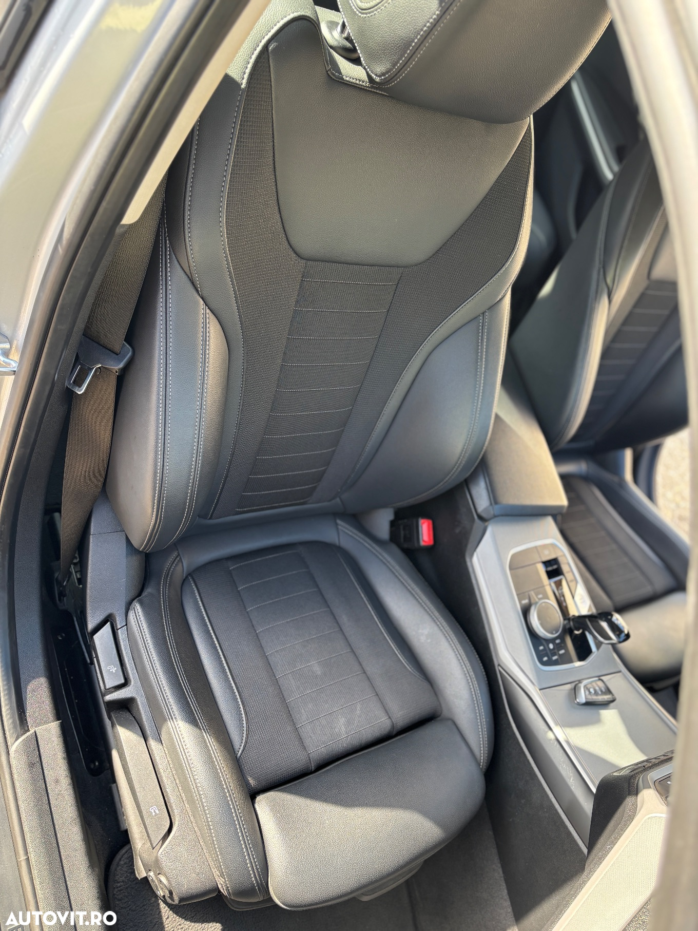 BMW Seria 3 330e Aut. Sport Line - 23