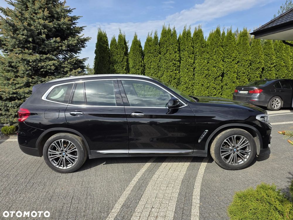 BMW X3 sDrive18d xLine - 9