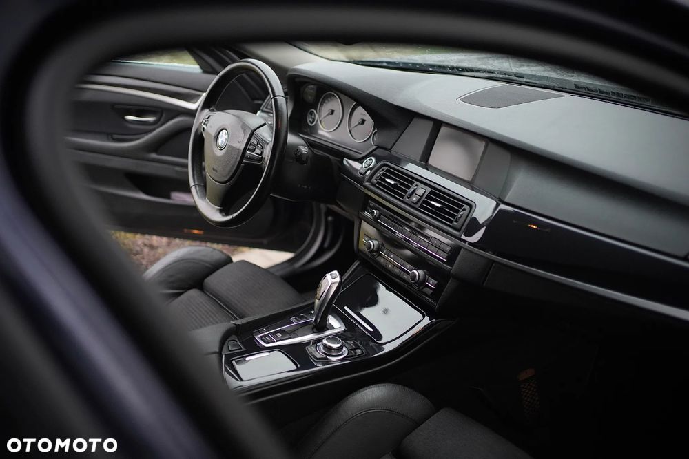 BMW Seria 5 520d - 11