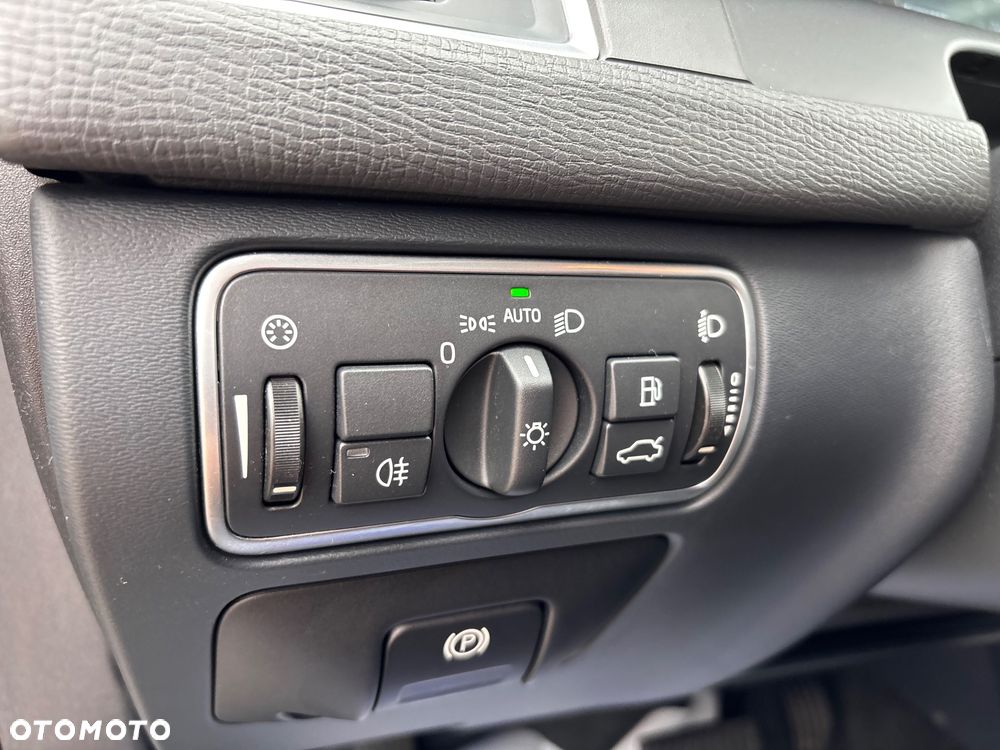 Volvo XC 60 D4 Geartronic Momentum - 24