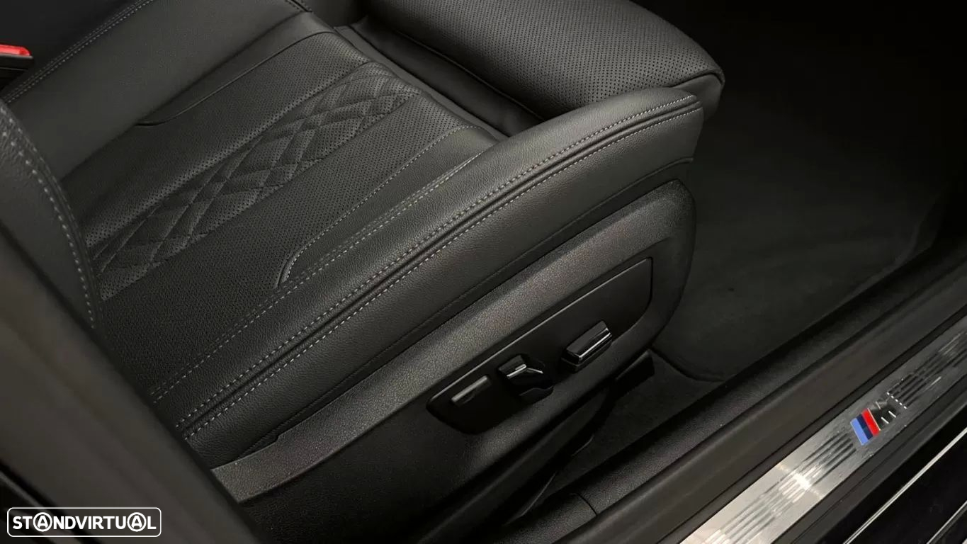BMW 530 e Pack Desportivo M - 35