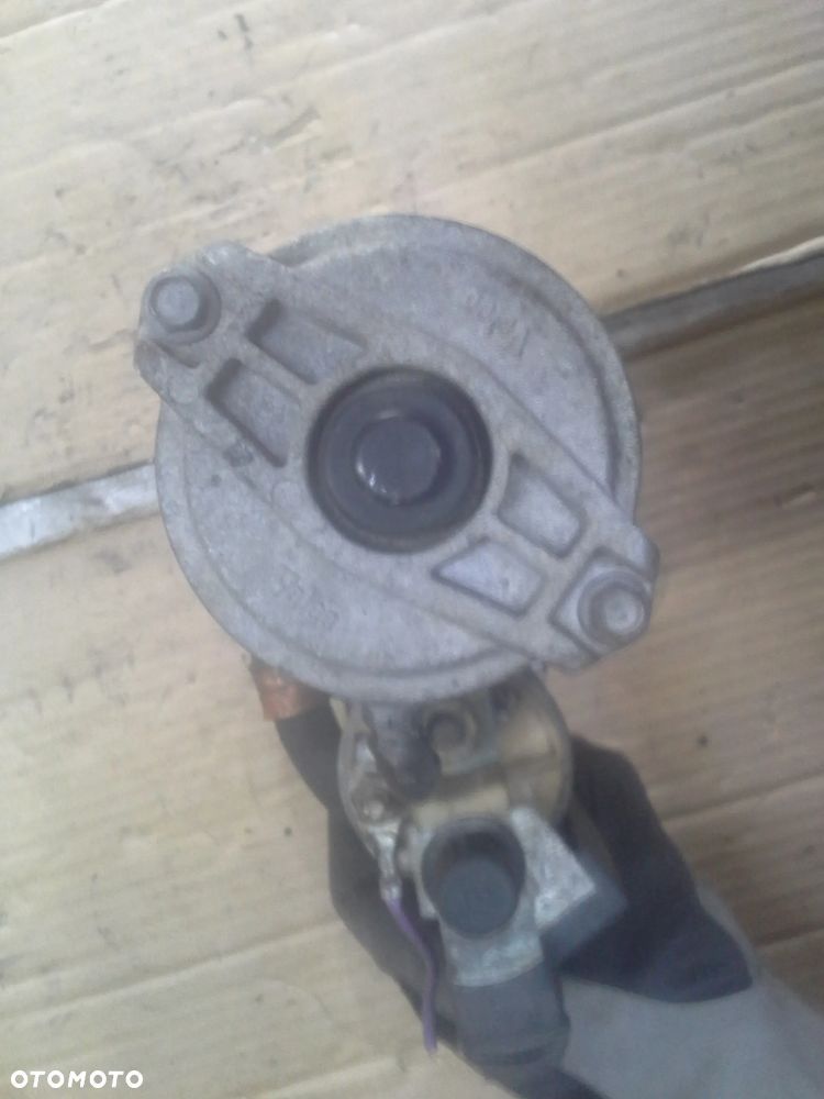 Mercedes Benz 2.2 CDi rozrusznik Valeo D7R43  0051511301 - 10