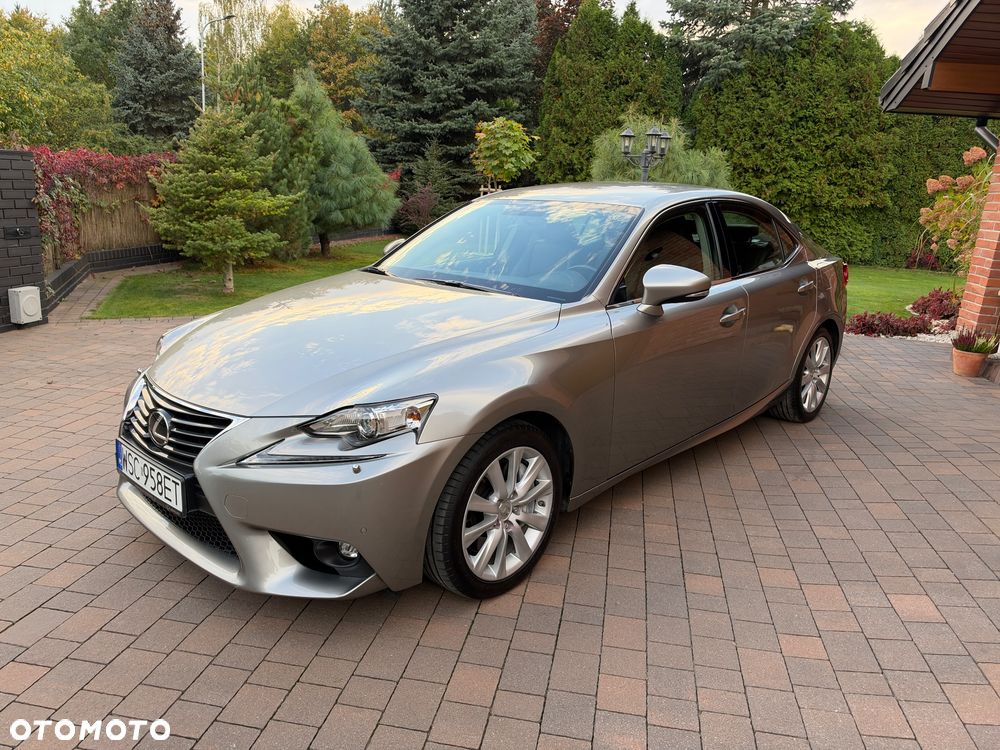 Lexus IS 200t Elite - 6