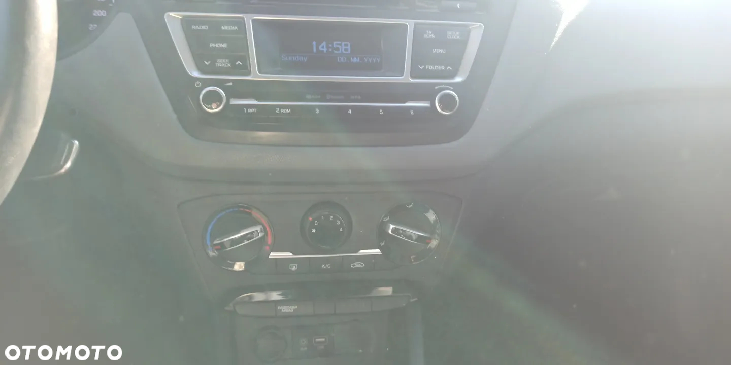 Hyundai i20 1.2 BlueDrive Classic + - 13