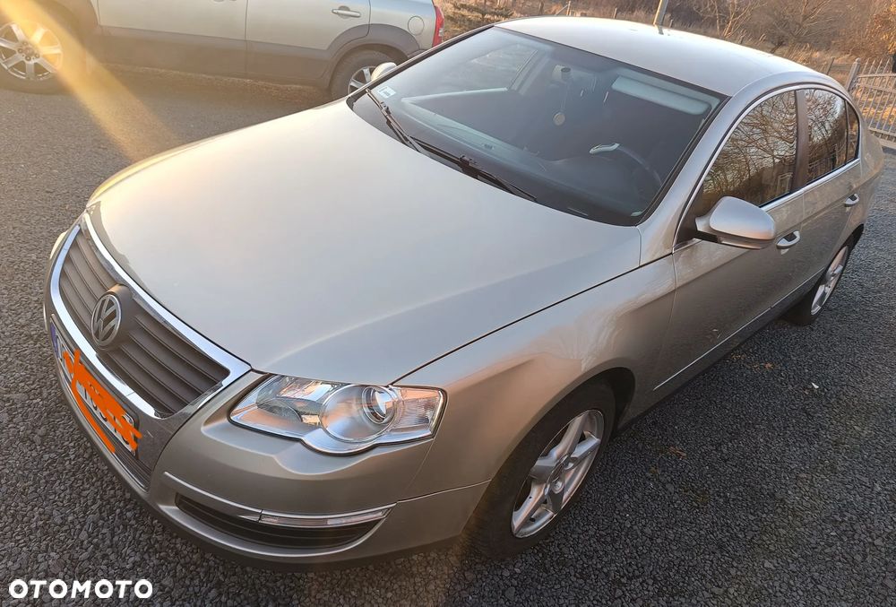 Volkswagen Passat 2.0 TDI 4Motion Comfortline - 4
