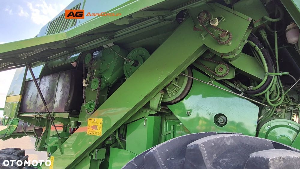John Deere 2266 HillMaster 1998R - 13