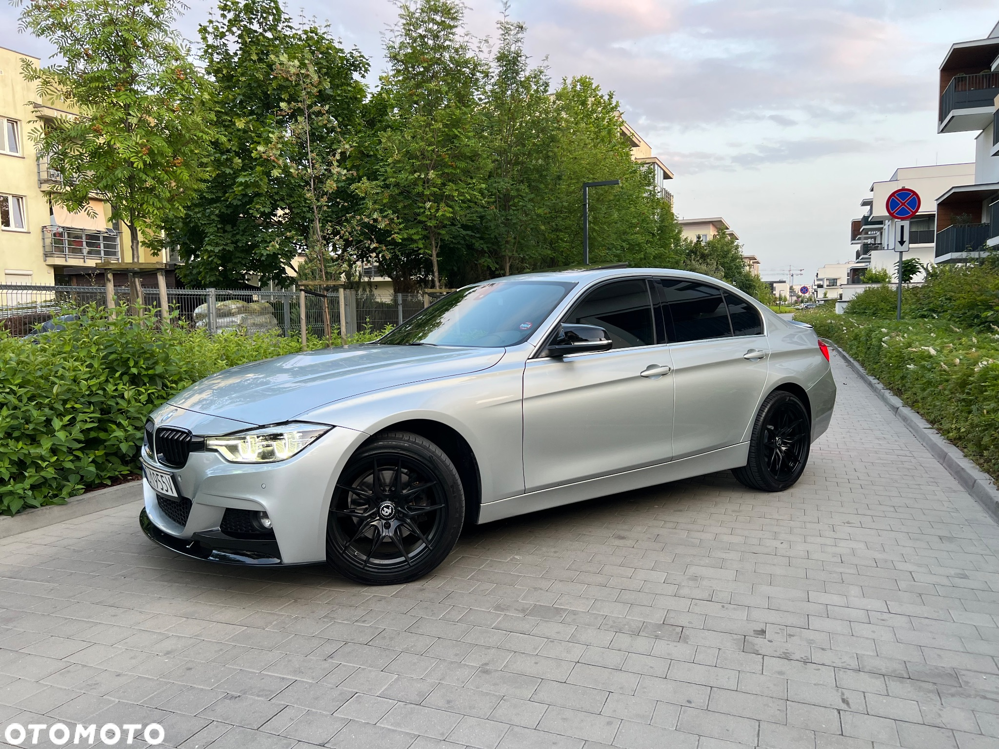 BMW Seria 3 330i - 2