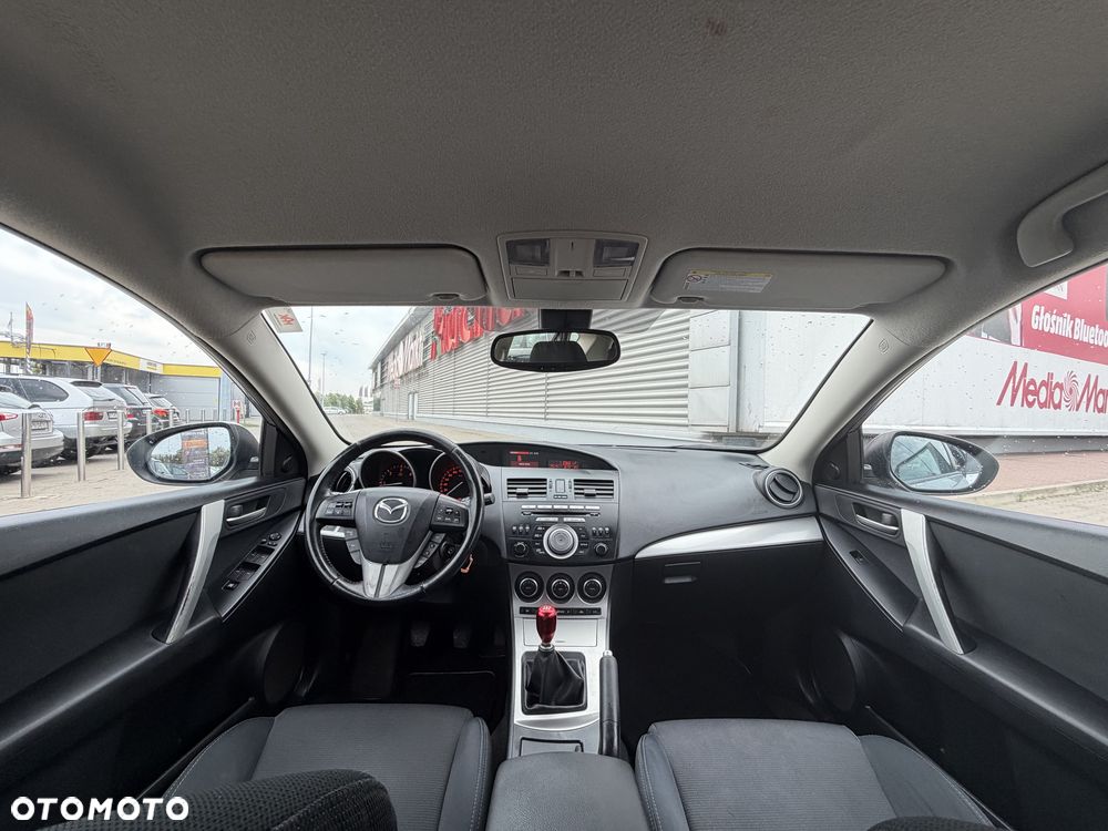 Mazda 3 - 8
