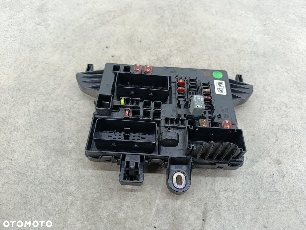 SKRZYNKA BEZPIECZNIKÓW OPEL INSIGNIA A 1327731801 125442-22609 2.0 CDTI - 3