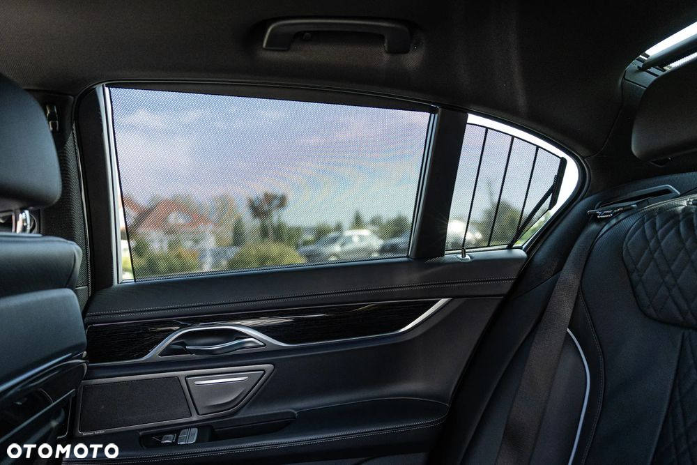 BMW Seria 7 750d xDrive - 18