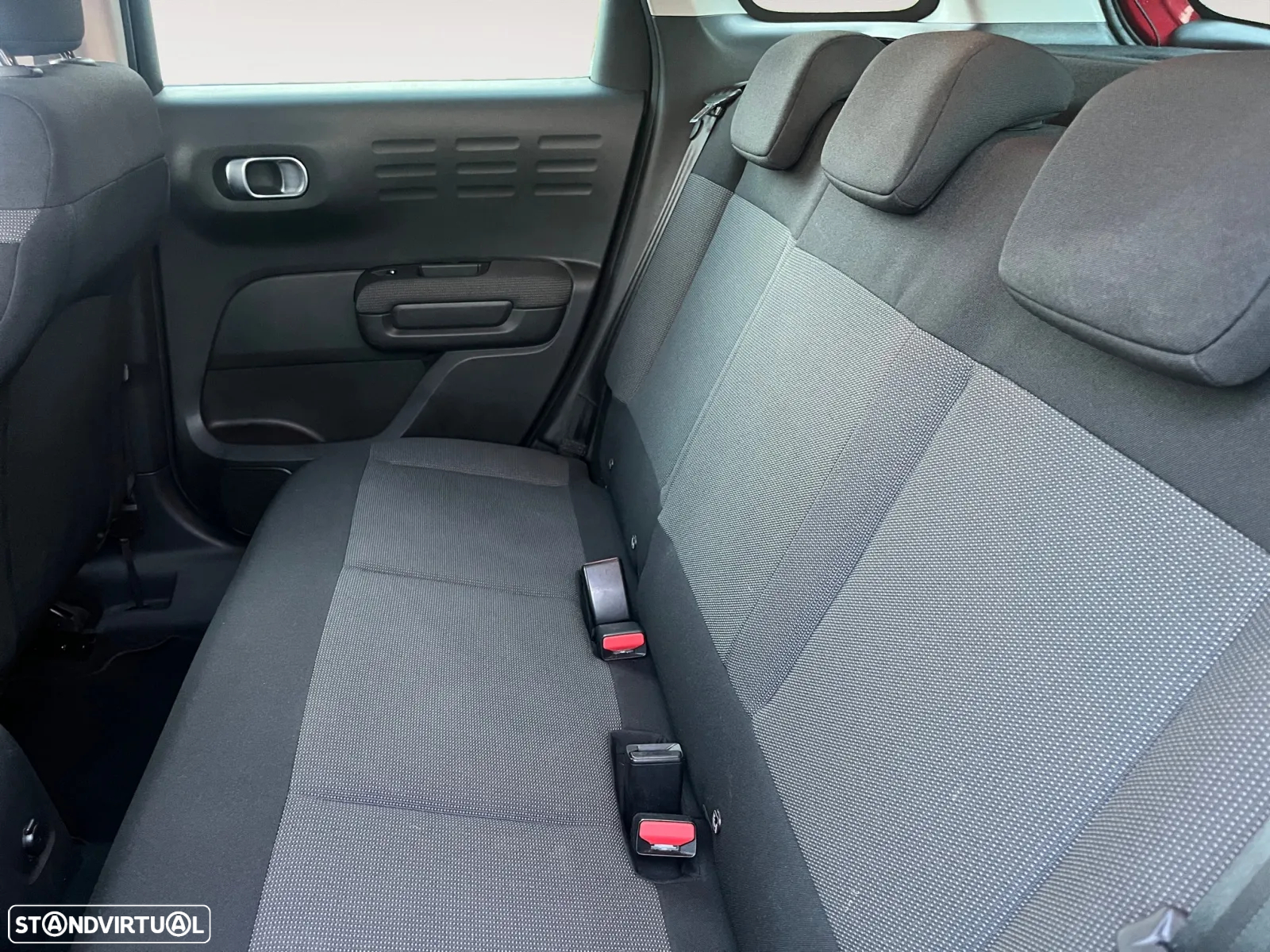 Citroën C3 Aircross 1.2 PureTech Shine - 15