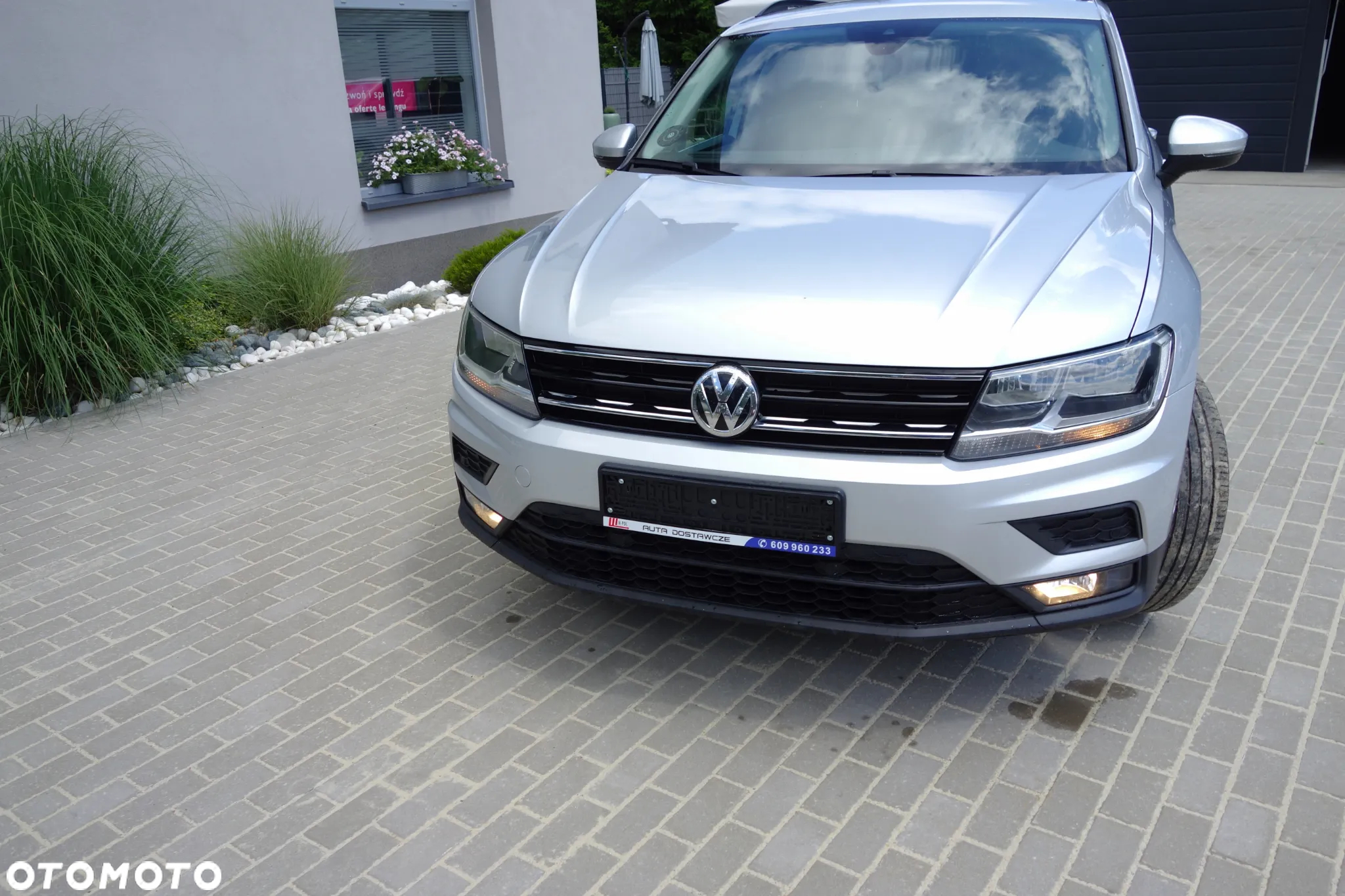 Volkswagen Tiguan - 13